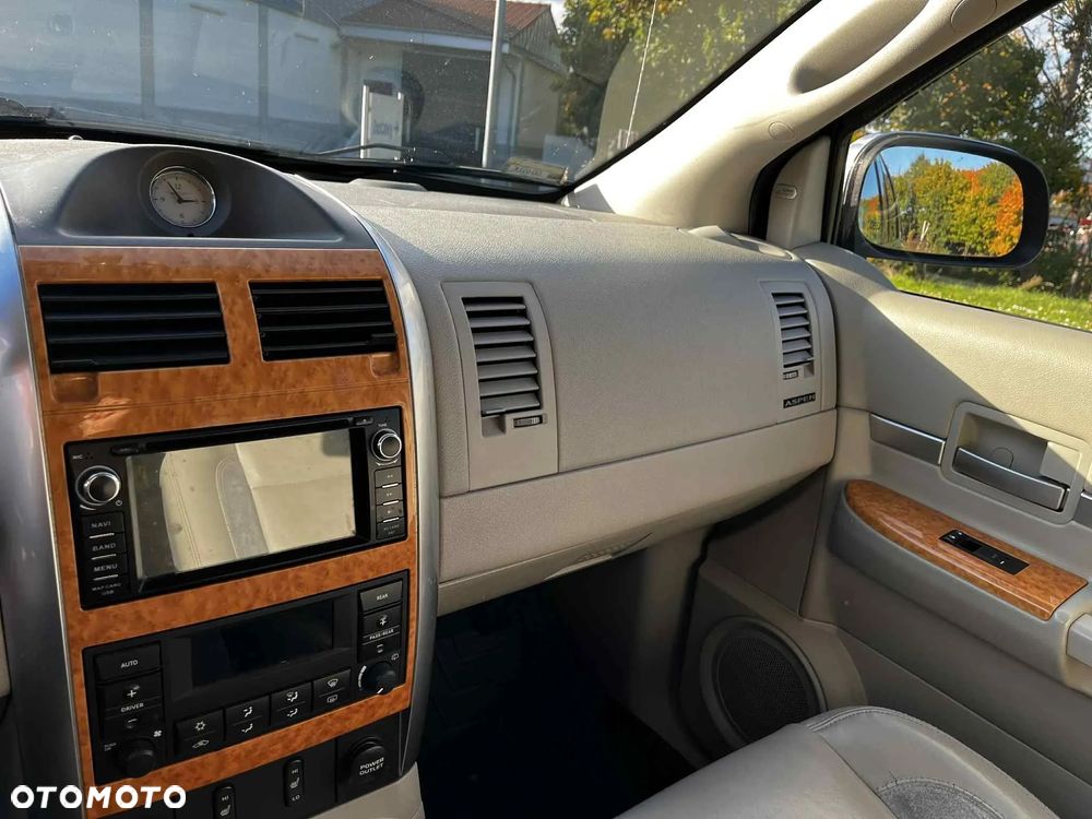 Chrysler Aspen 5.7 Limited AWD - 6