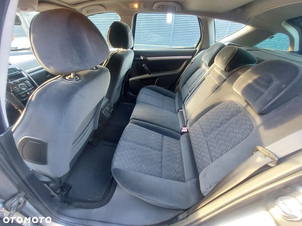 Peugeot 407 2.0 HDI Intense - 12