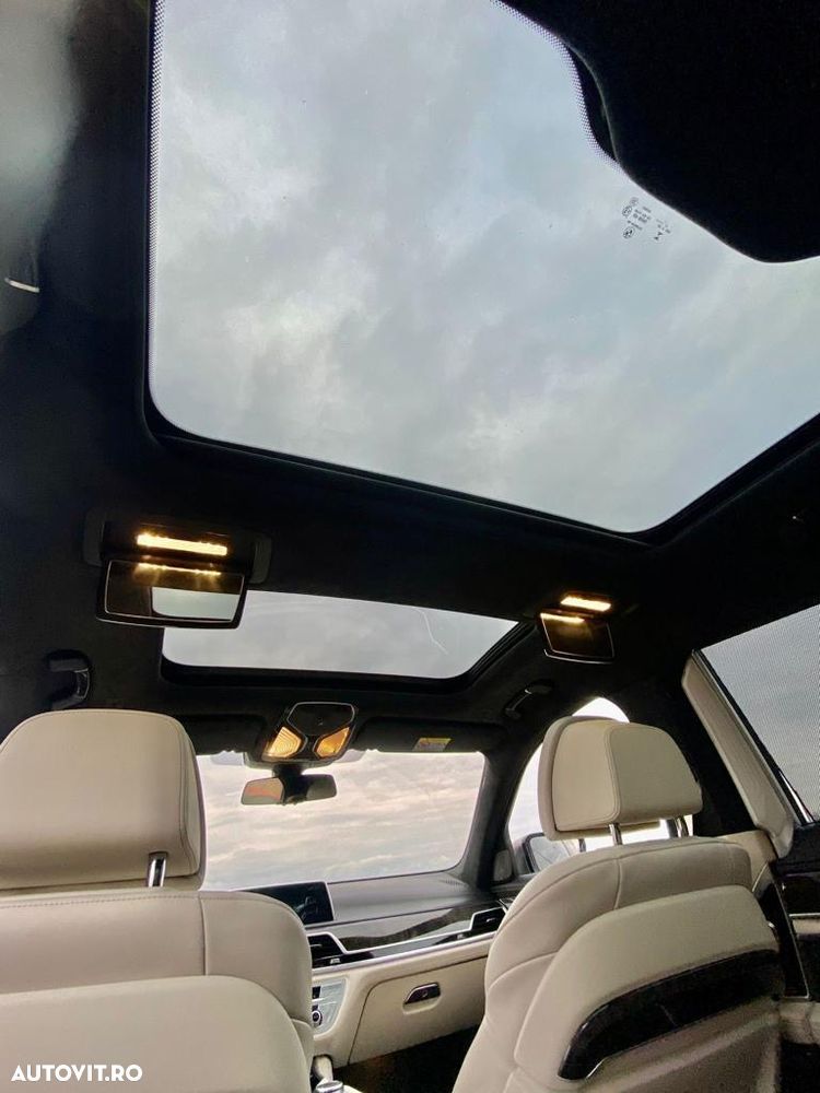 BMW M7 M760Li xDrive - 15