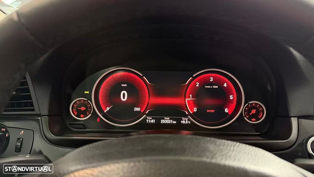 BMW 520 d Line Luxury - 19