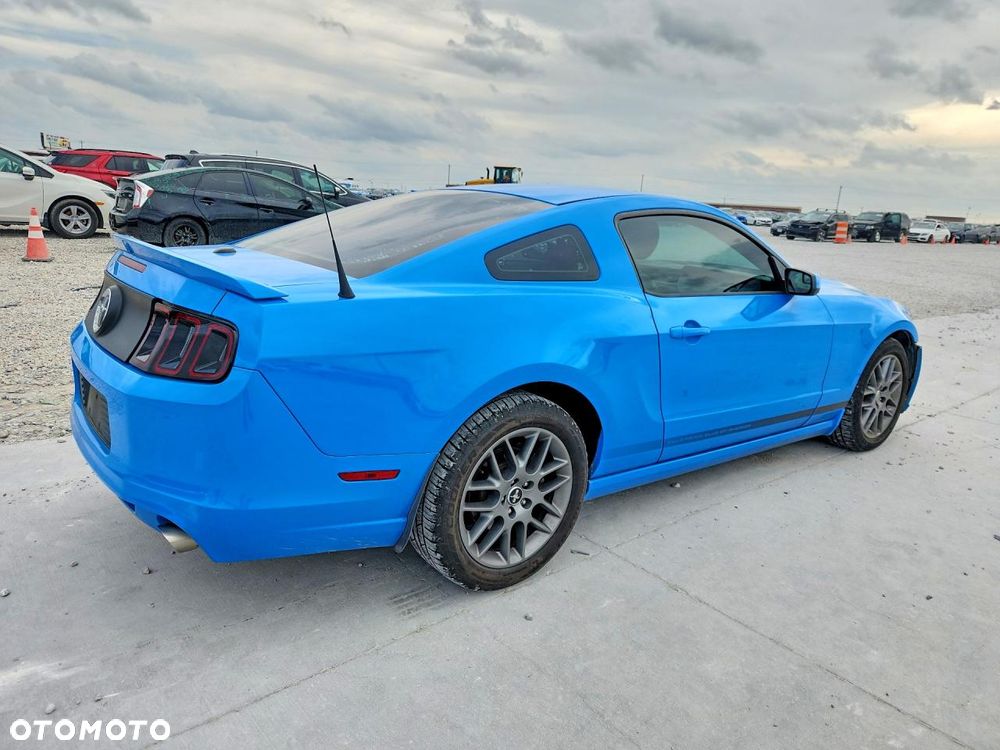 Ford Mustang 3.7 V6 Premium - 4