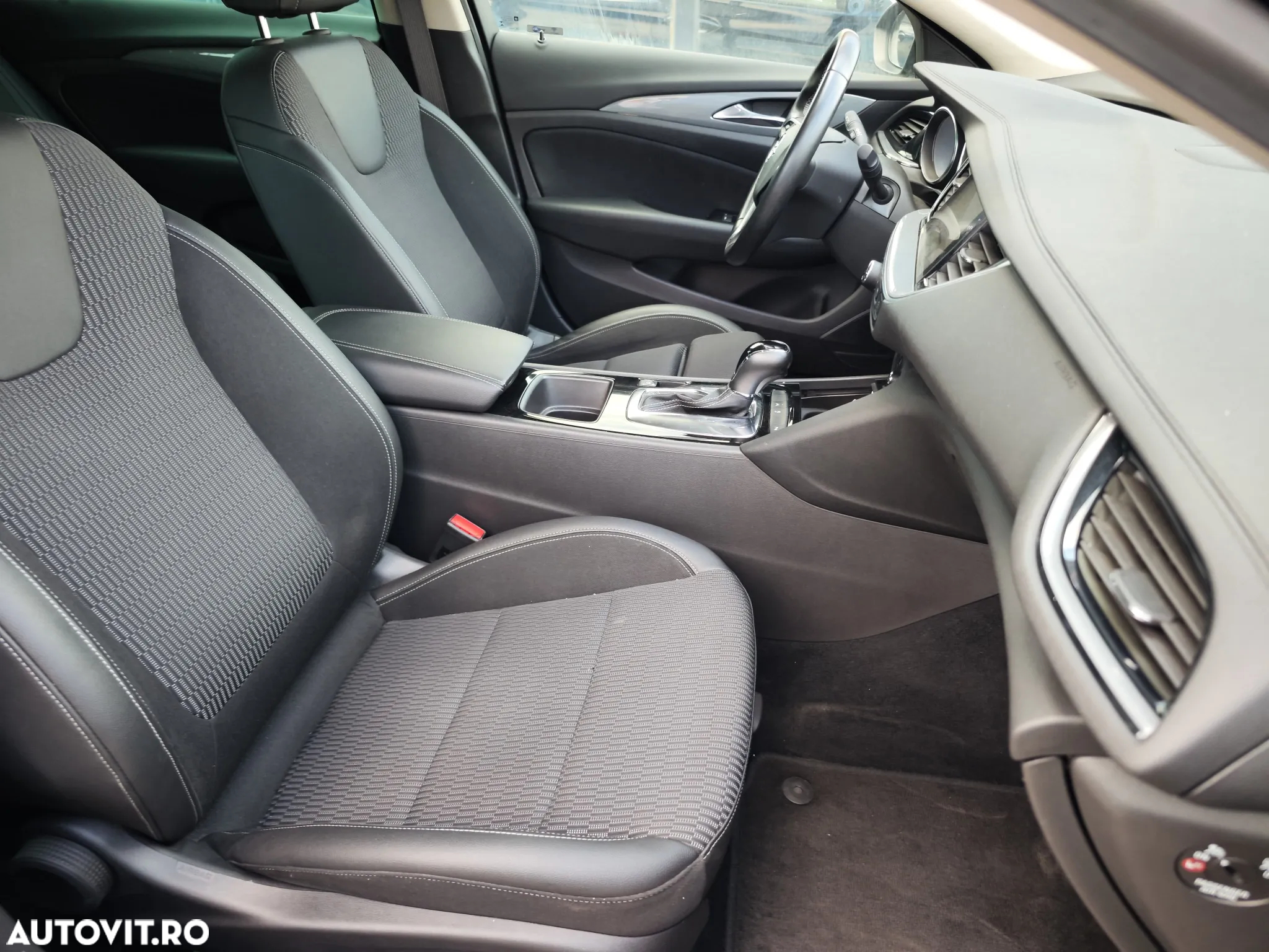 Opel Insignia Grand Sport 1.6 CDTI Start/Stop Aut. Dynamic - 16