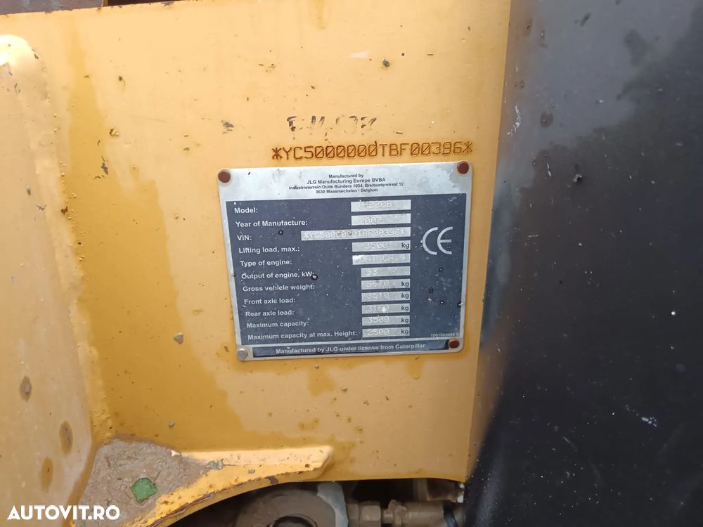Caterpillar TH220B - 4