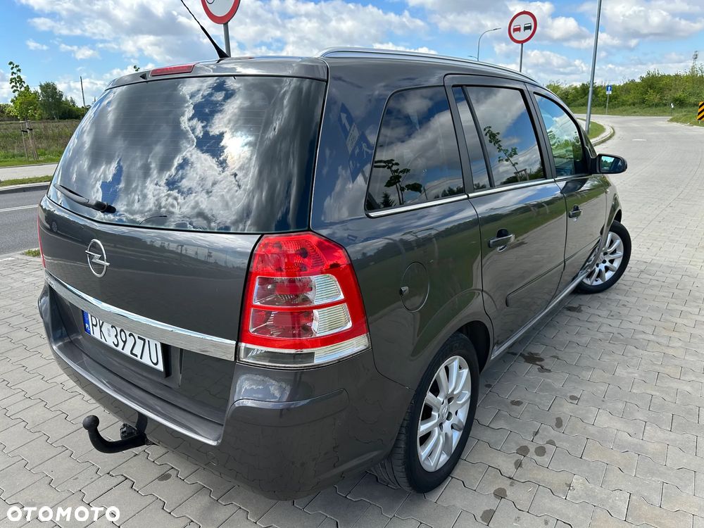 Opel Zafira - 14