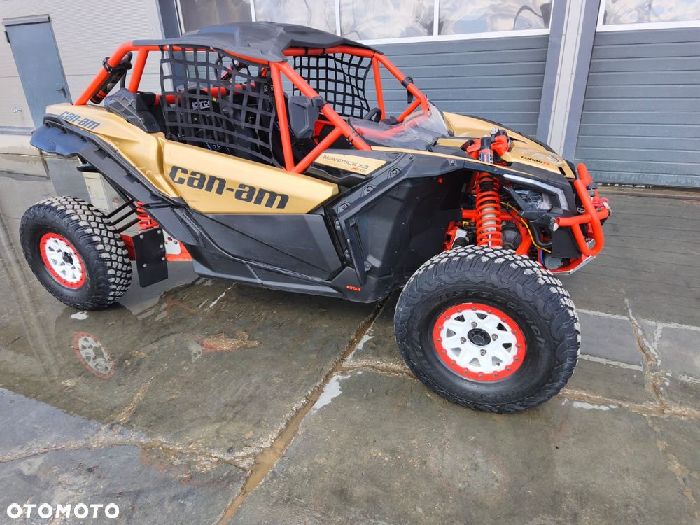 Can-Am Maverick - 2