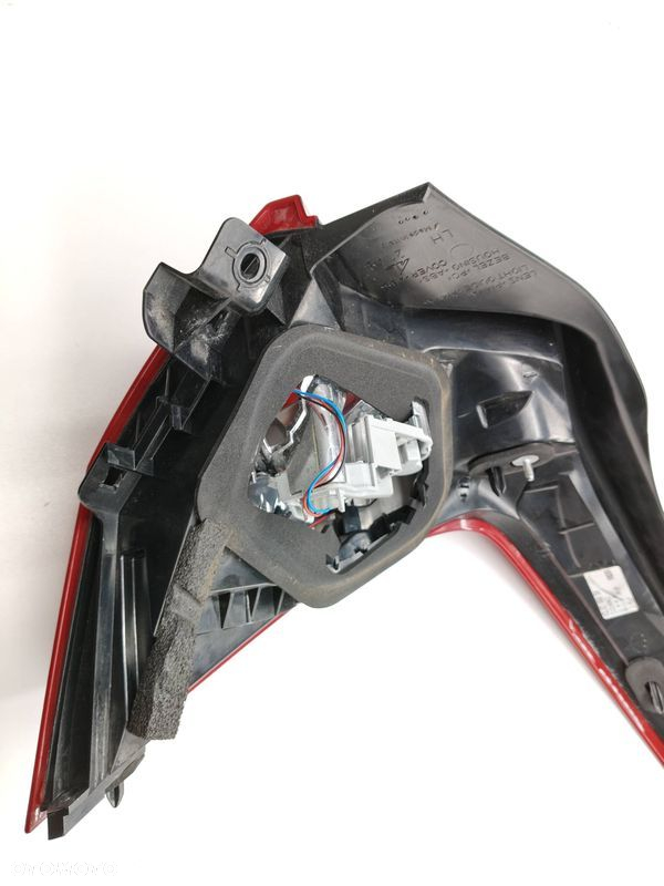 LAMPA LEWY TYŁ VOLVO V60 31214963 - 8