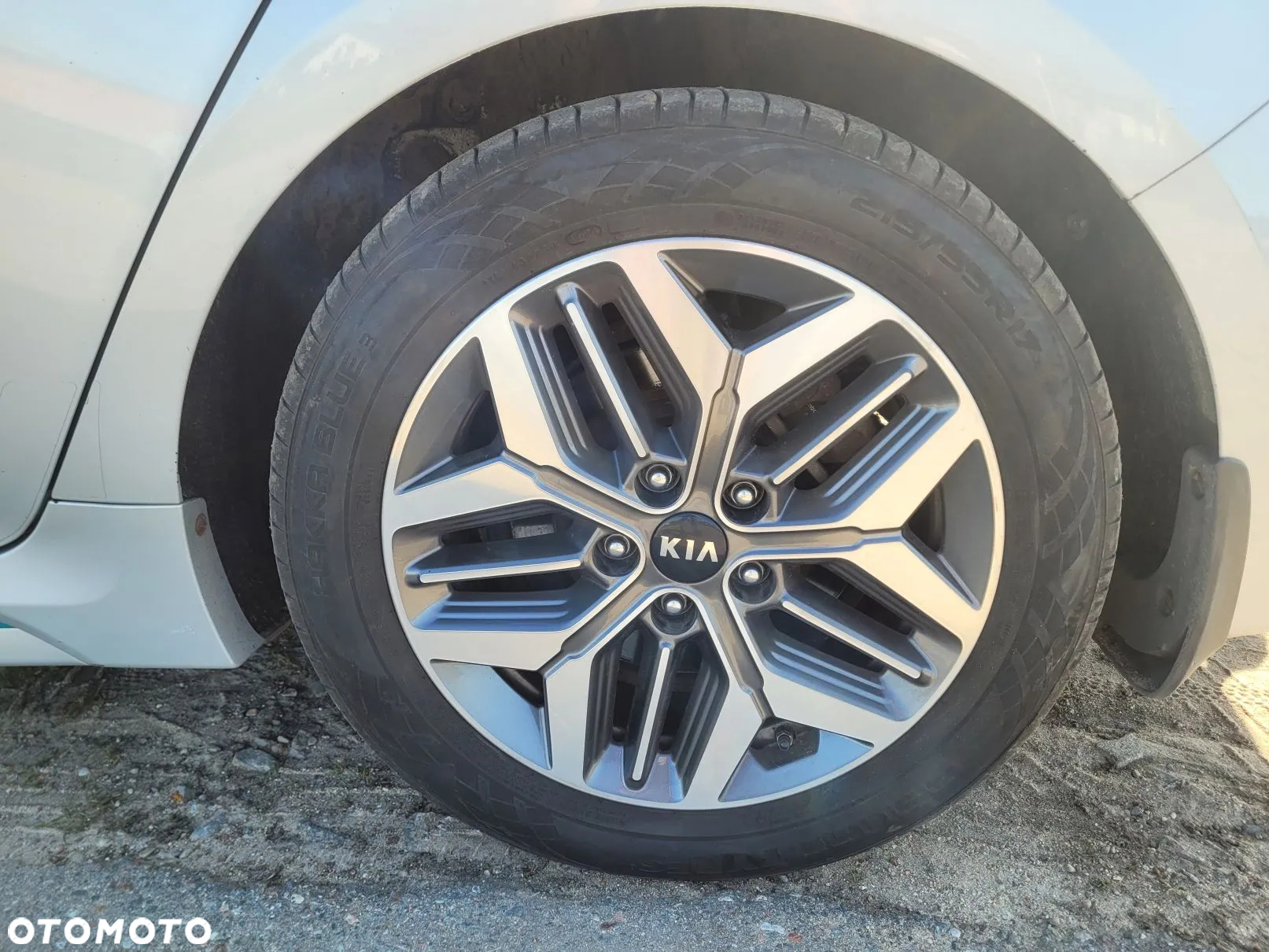 Kia Optima Plug-in Hybrid - 11