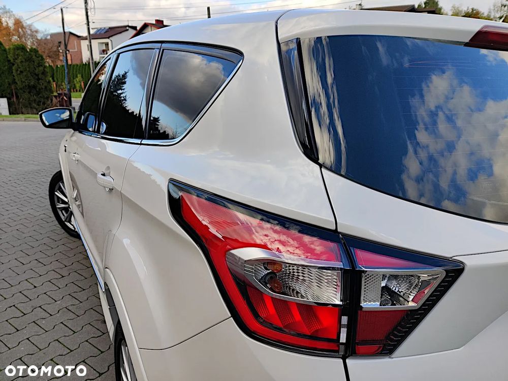 Ford Kuga 2.0 TDCi 2x4 Vignale - 31