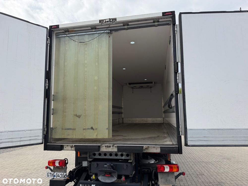 Mercedes-Benz ATEGO - 11