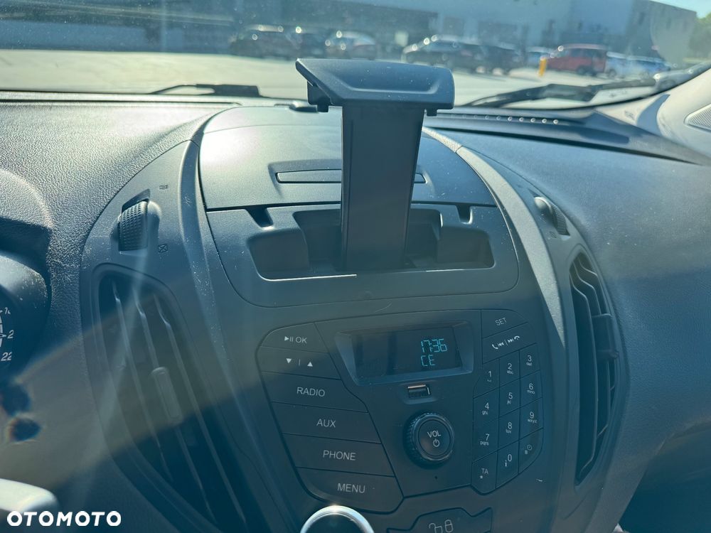 Ford Transit Courier - 6