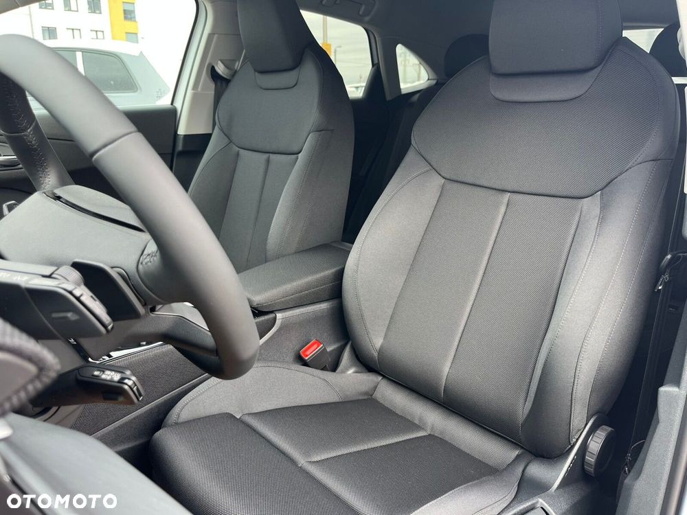 Audi Q3 Sportback - 13