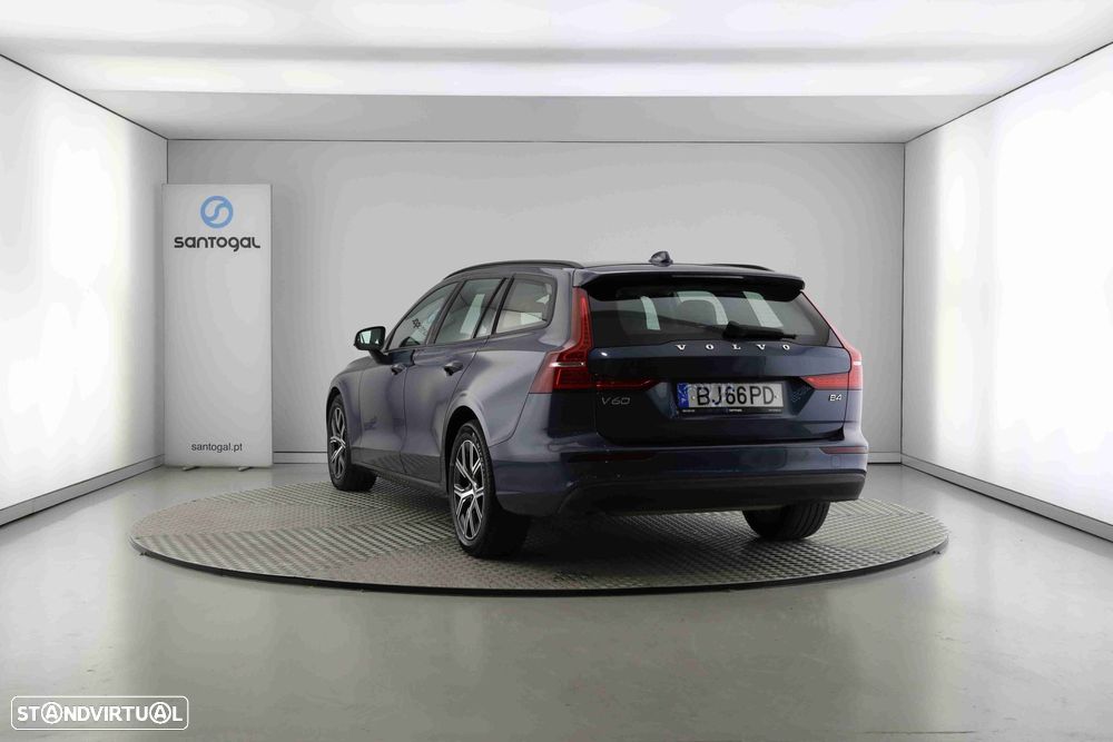 Volvo V60 2.0 B4 Essential Auto - 7