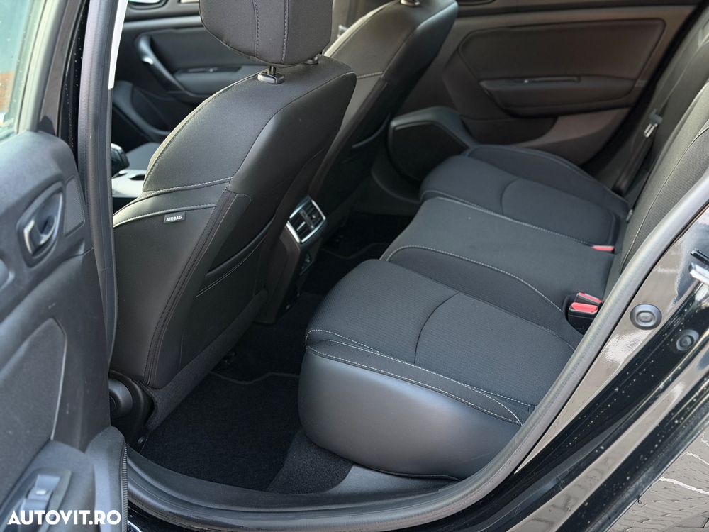 Renault Megane Blue dCi 116 EDC Zen - 8