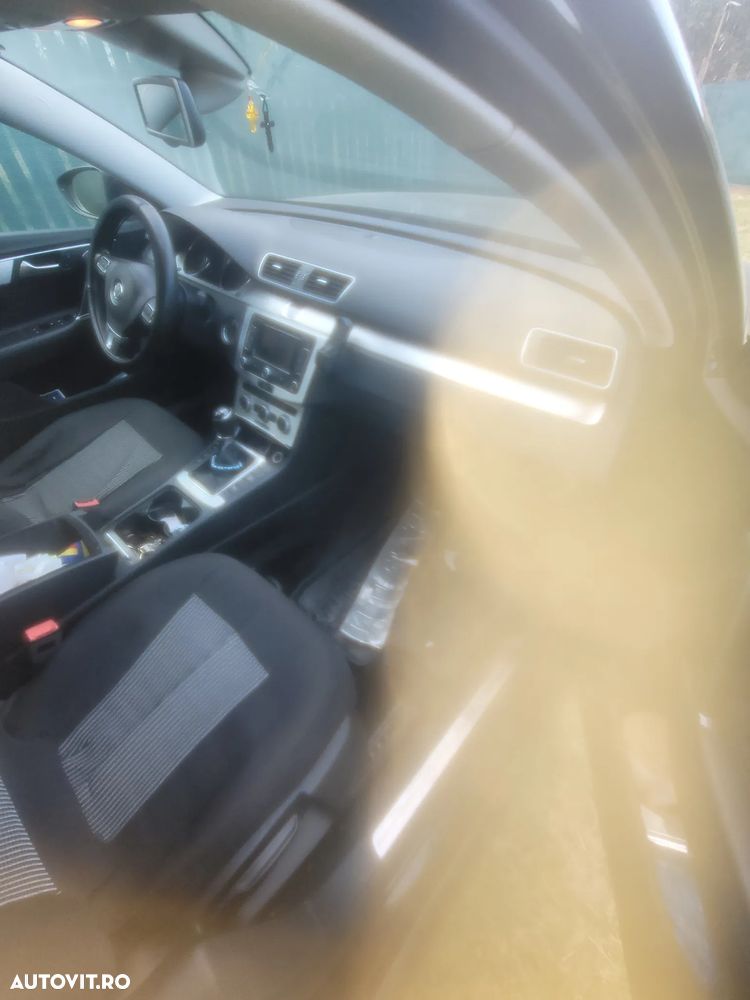 Volkswagen Passat 2.0 TDI BlueMotion Technology Highline - 5