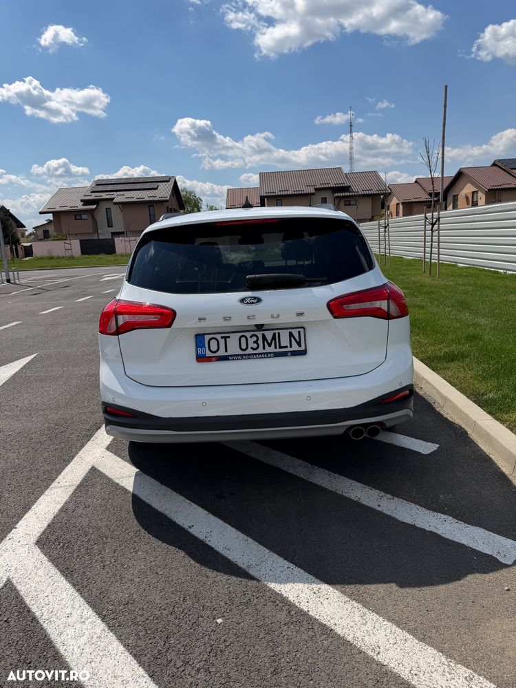 Ford Focus - 8