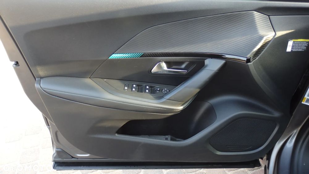 Peugeot 2008 1.5 BlueHDi Allure Pack S&S EAT8 - 16