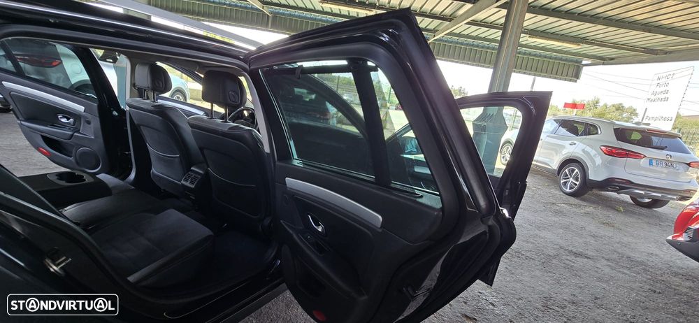 Renault Laguna Break 2.0 dCi GT - 32