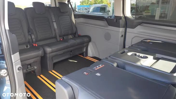 Ford Tourneo Custom 2.0 EcoBlue 320 L2 Titanium - 32