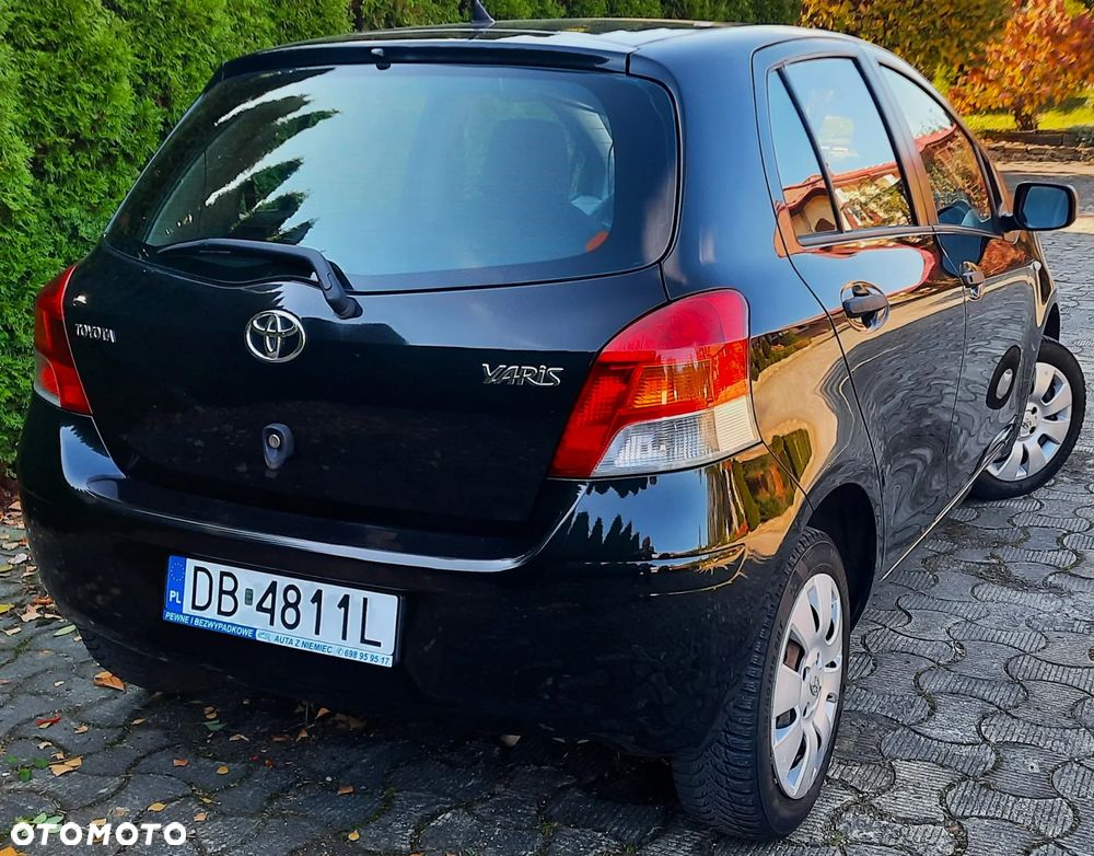 Toyota Yaris 1.0 VVT-i Cool - 3