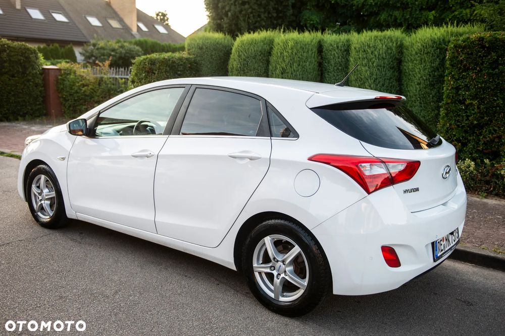 Hyundai i30 1.4 Comfort - 12