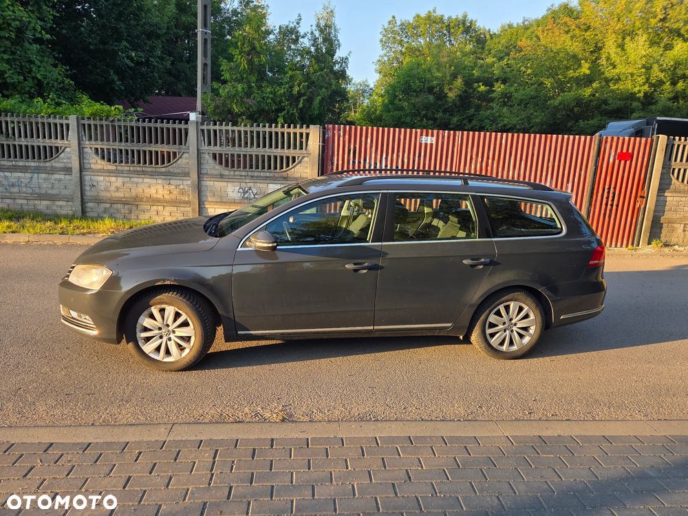Volkswagen Passat 2.0 TDI BlueMotion Technology Comfortline - 2