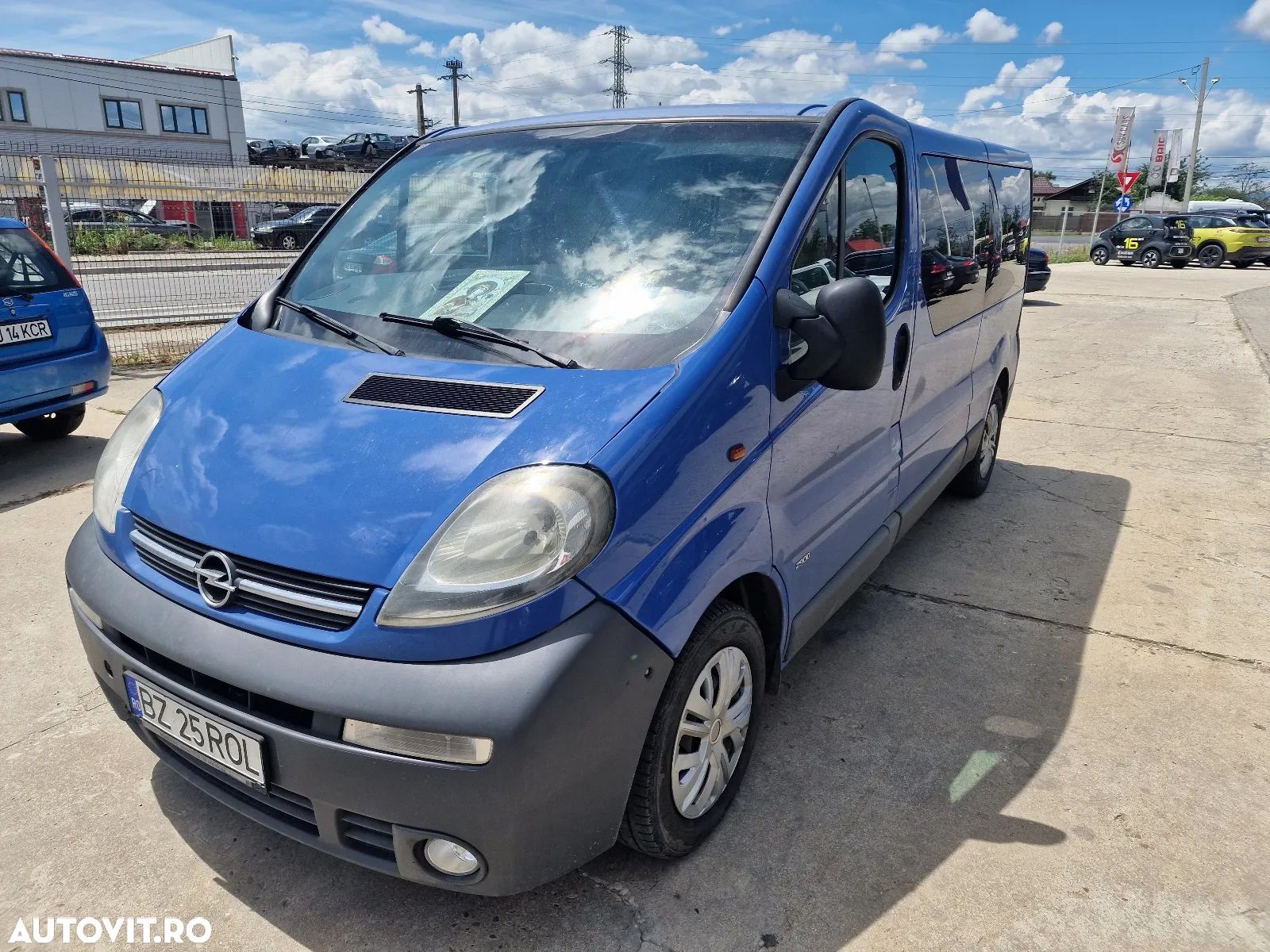 Renault Trafic - 1