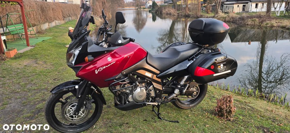 Suzuki V-STROM - 1