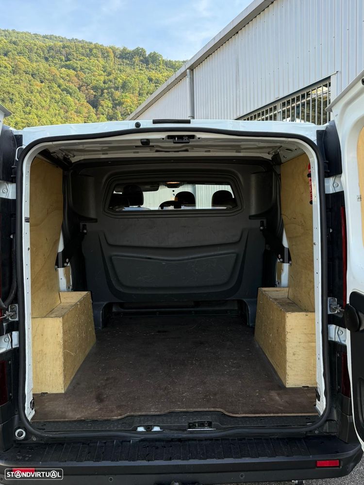 Renault Trafic - 15