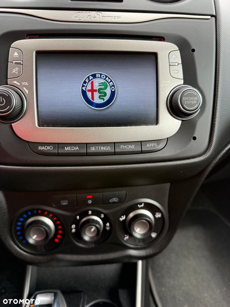 Alfa Romeo Mito 1.3 JTDM Turismo - 16