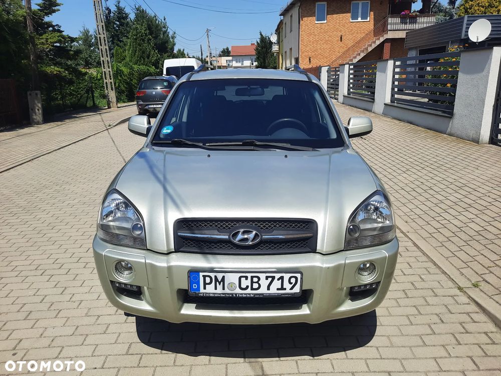 Hyundai Tucson 2.0 2WD GLS Style - 12