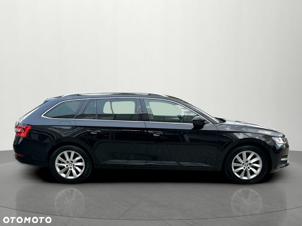 Skoda Superb 1.5 TSI DSG Ambition - 4