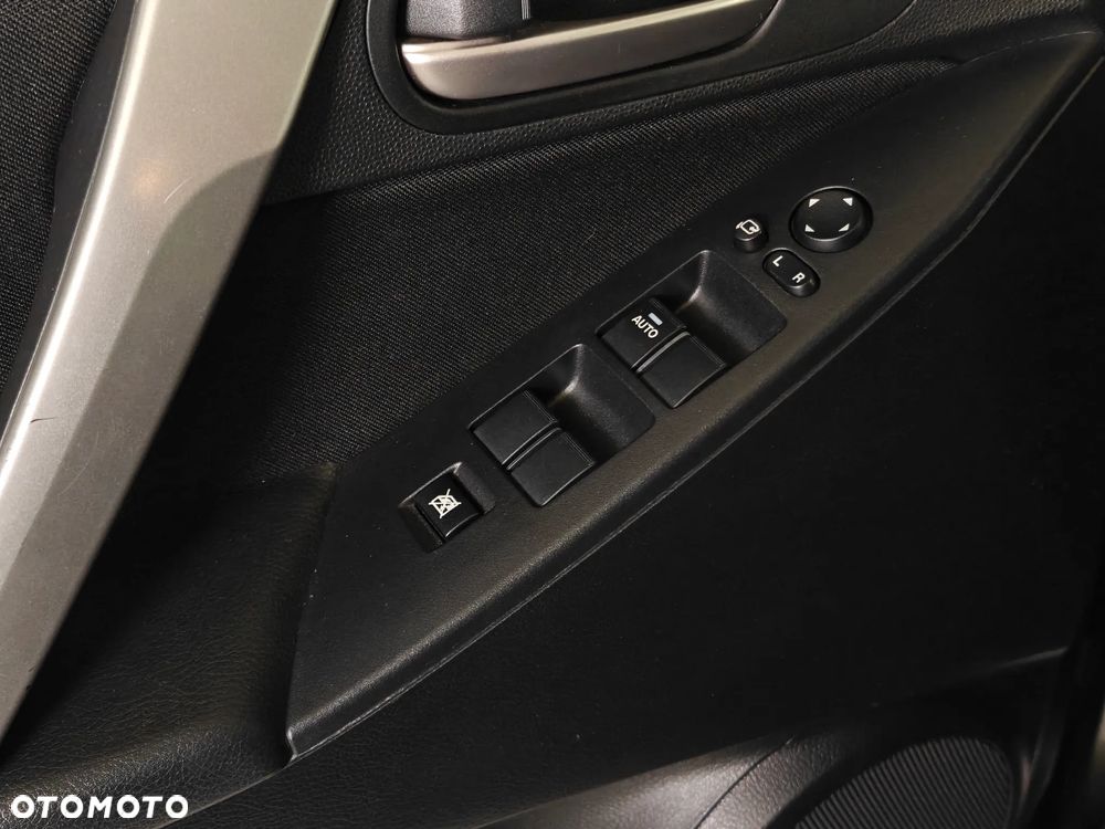 Mazda 3 2.0 MZR DISI Sports-Line - 28