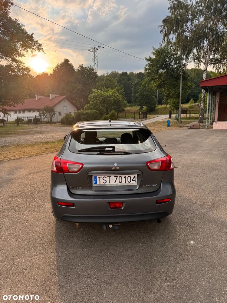 Mitsubishi Lancer 1.5 Invite - 8