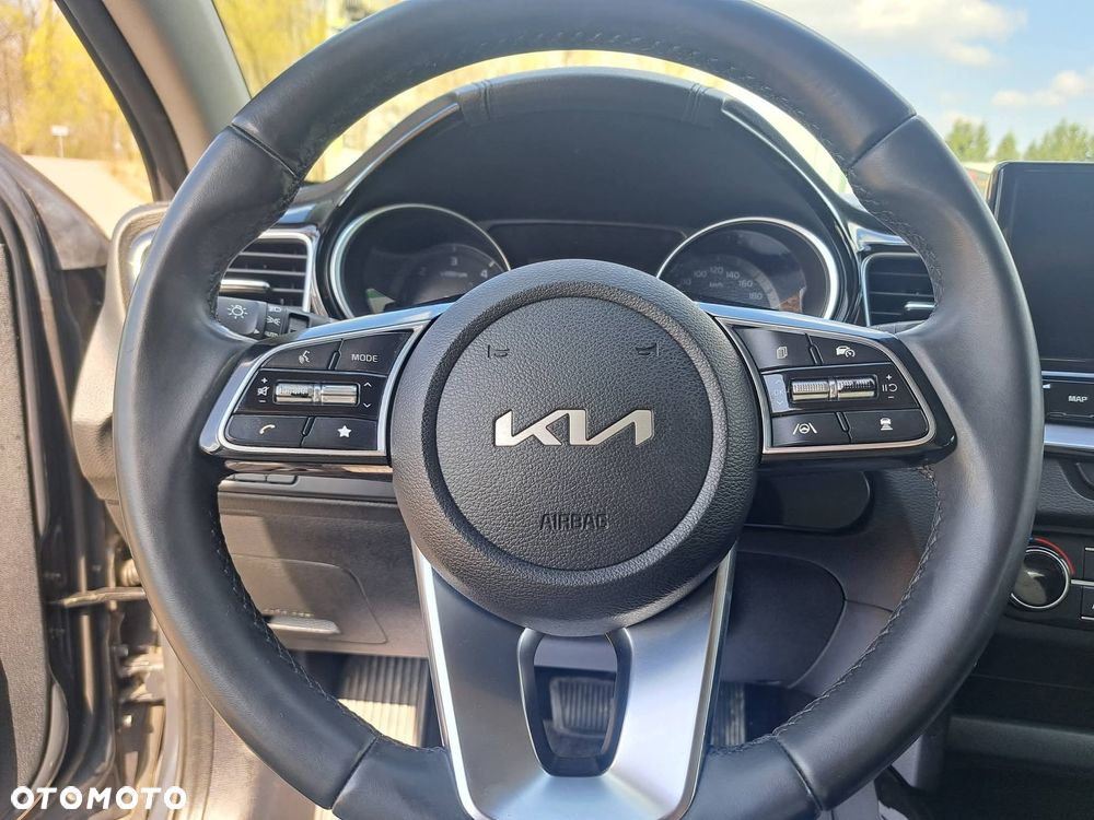 Kia XCeed 1.6 CRDi mHEV Prestige Line DCT - 14