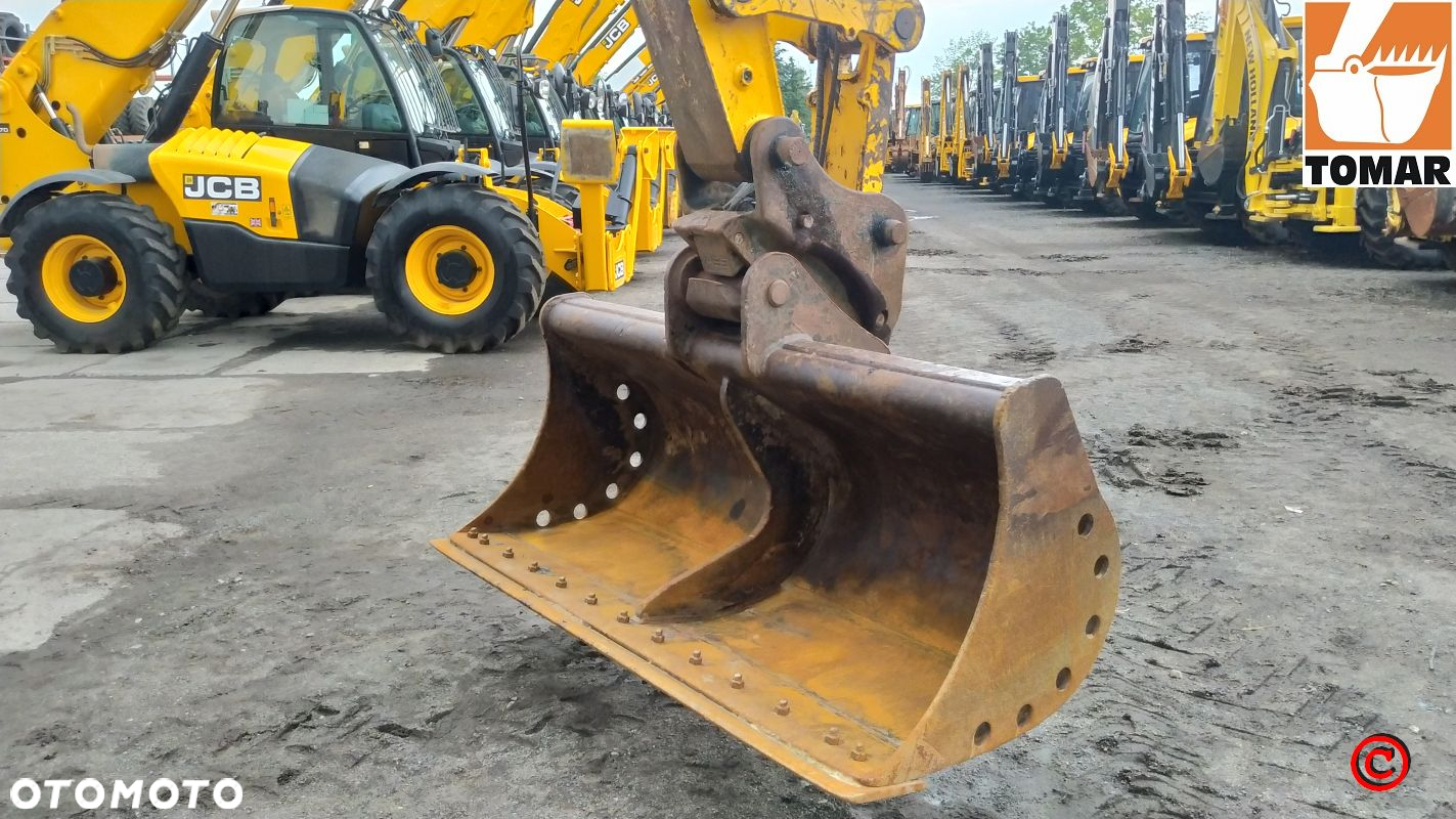 JCB JS130 LC - 14