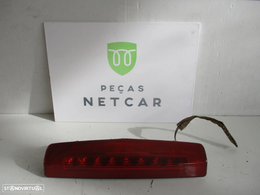 farolim farol 3º stop opel astra H sw carrinha 2005 - 1