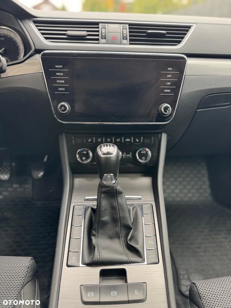 Skoda Superb 1.5 TSI Style - 18