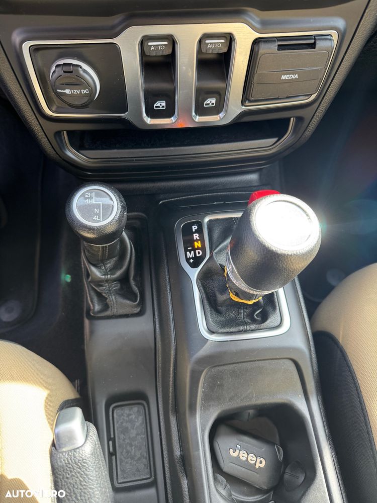 Jeep Wrangler 3.6 V6 AT Rubicon - 11