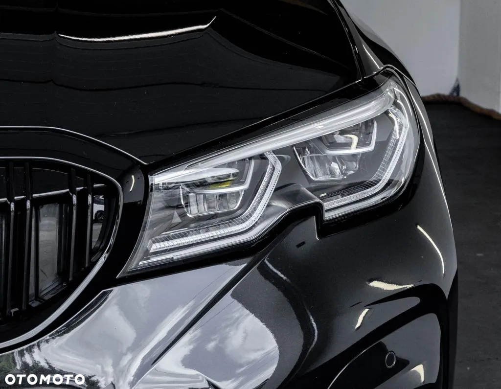 BMW Seria 3 330e - 5