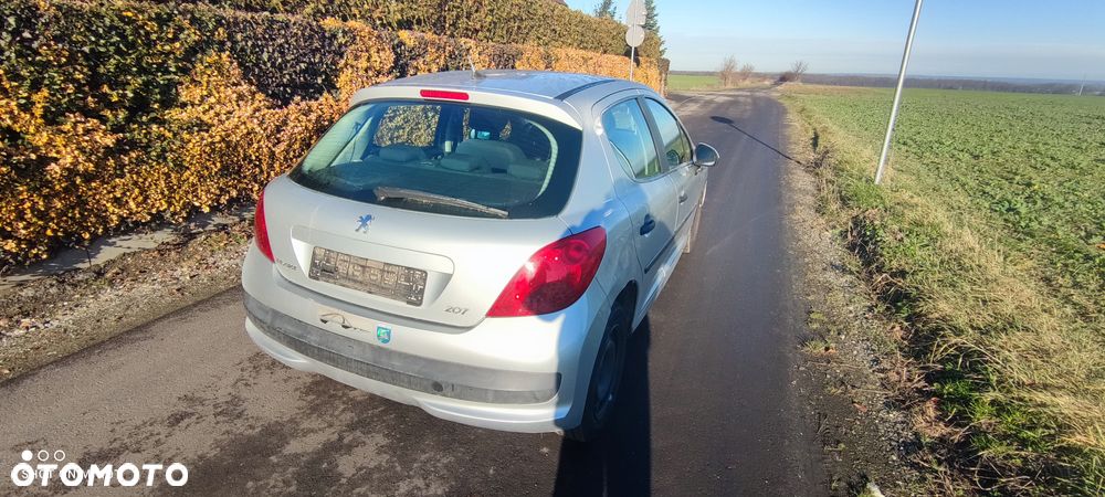 Peugeot 207 75 Filou - 7