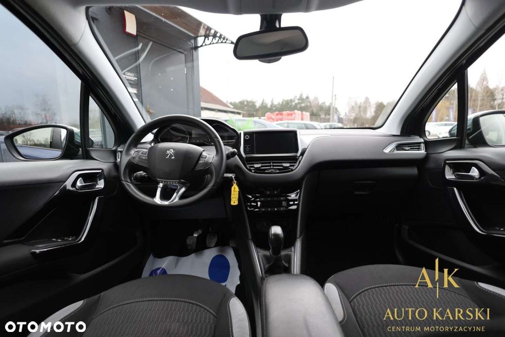 Peugeot 208 - 41