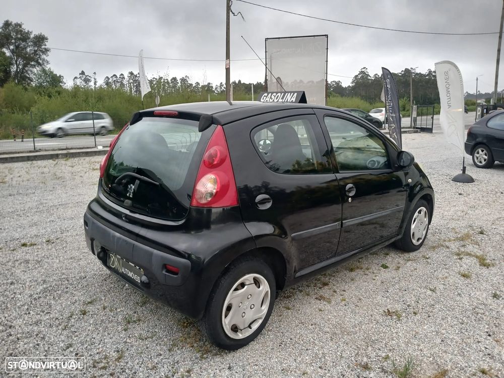 Peugeot 107 1.0 Trendy - 4