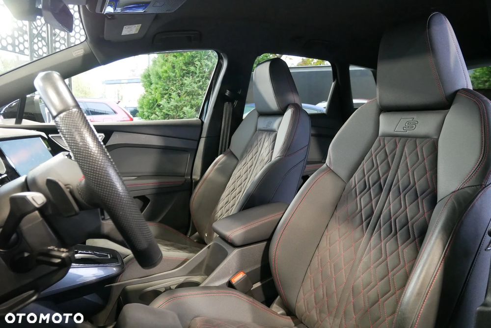 Audi Q4 e-tron 45 - 12