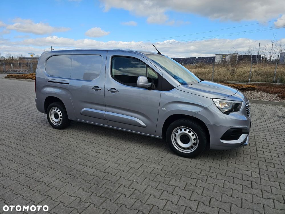 Opel COMBO - 4