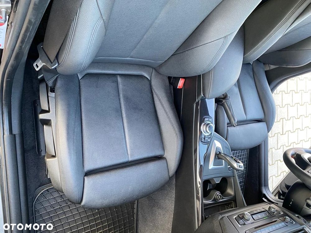 BMW Seria 1 118d Sport Line - 27