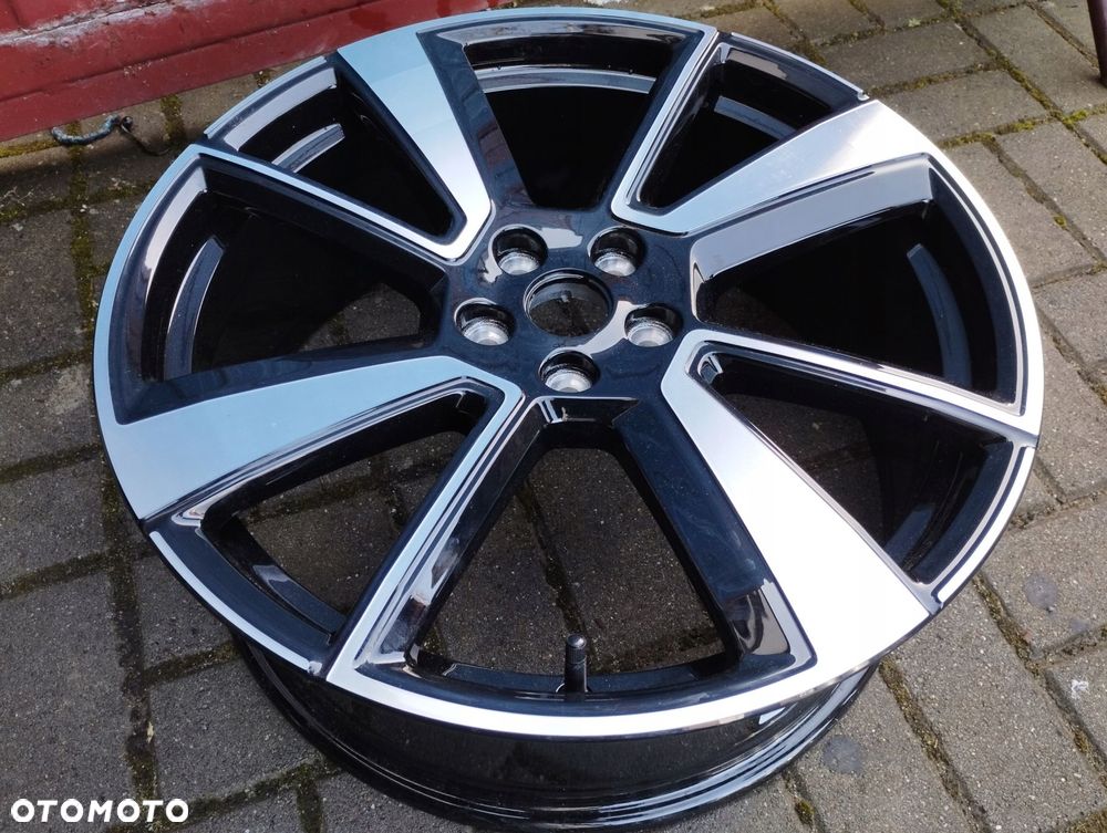 felga 8j 20 et50 polestar 31680896 nowa oryginalna - 2