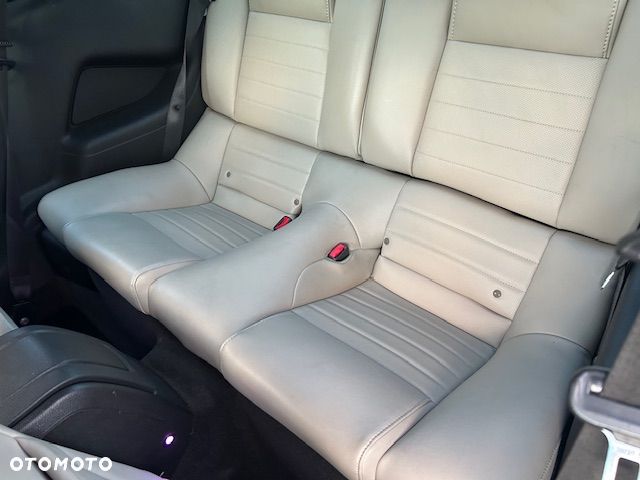 Ford Mustang 3.7 V6 Premium - 12