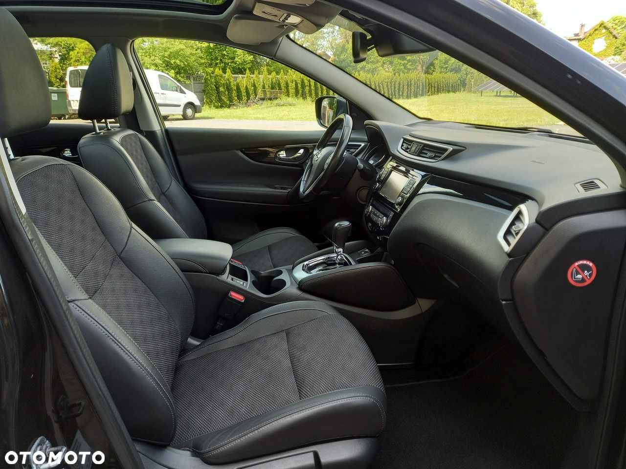 Nissan Qashqai 1.6 dCi Xtronic TEKNA+ - 22