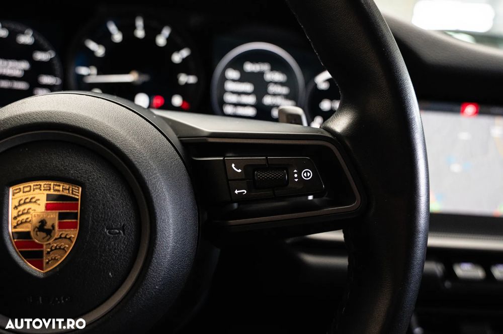 Porsche 911 Carrera S PDK - 20