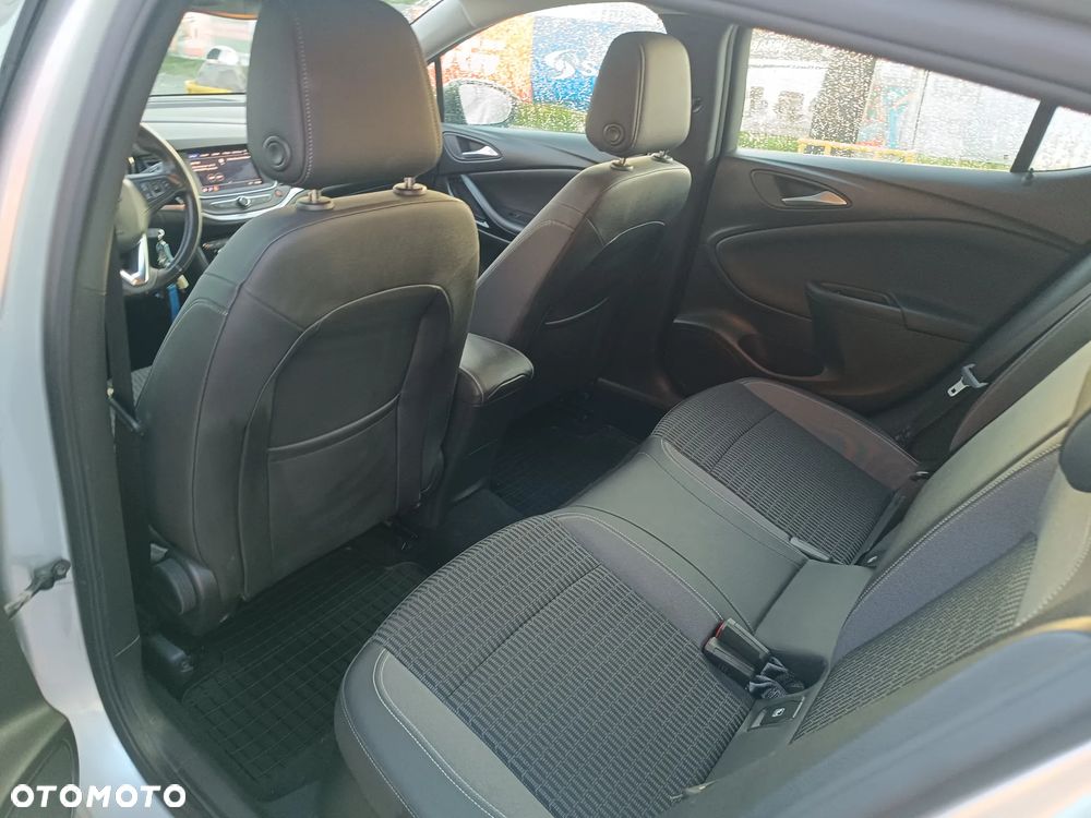 Opel Astra 1.2 T Business Elegance S&S - 12